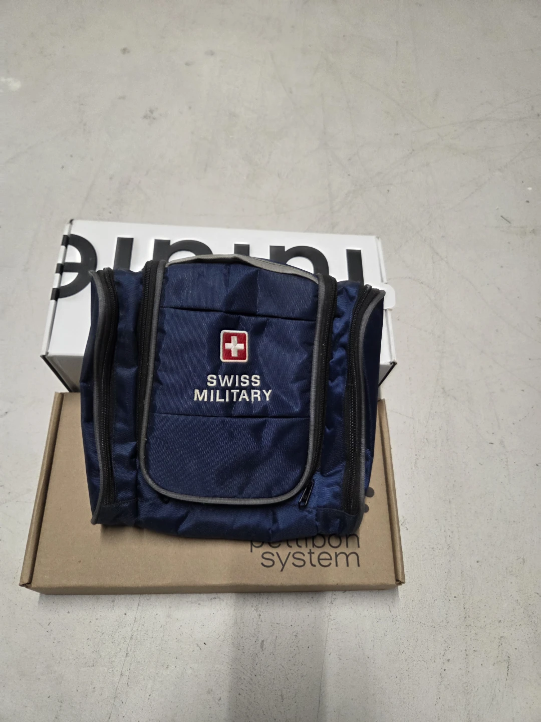 Swiss Military Blue Toiletry Bag - photo 2