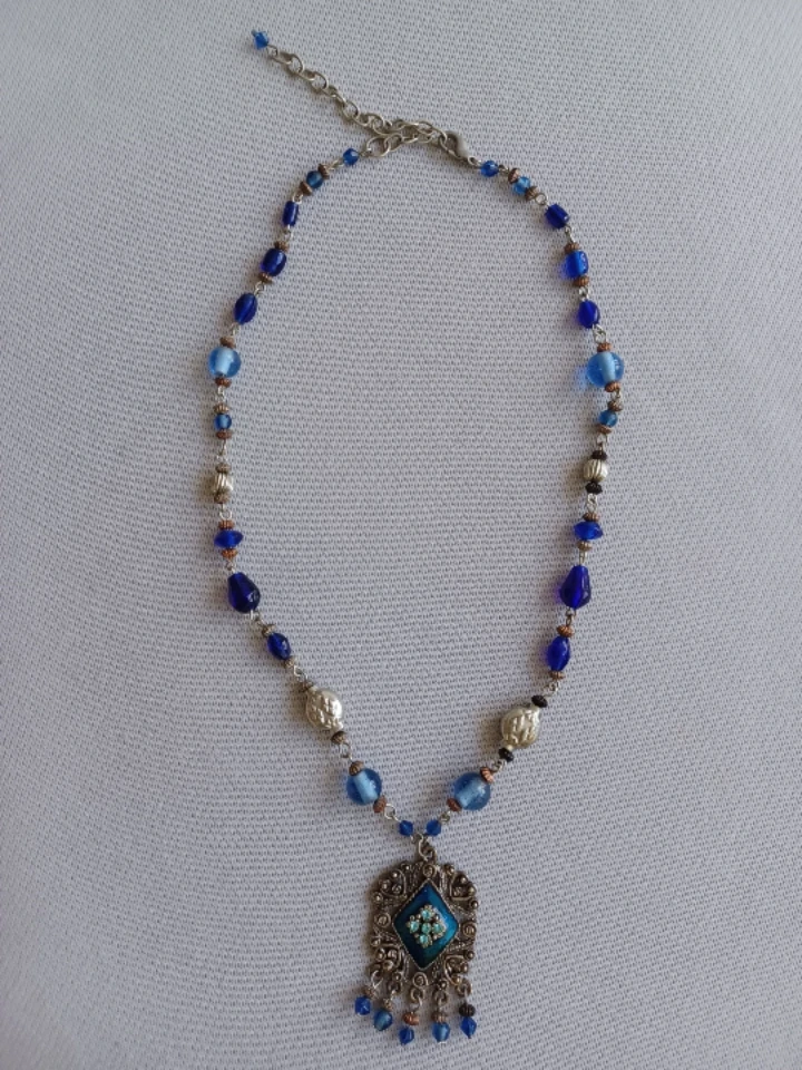 Blue Beaded Necklace with Pendant - photo 2