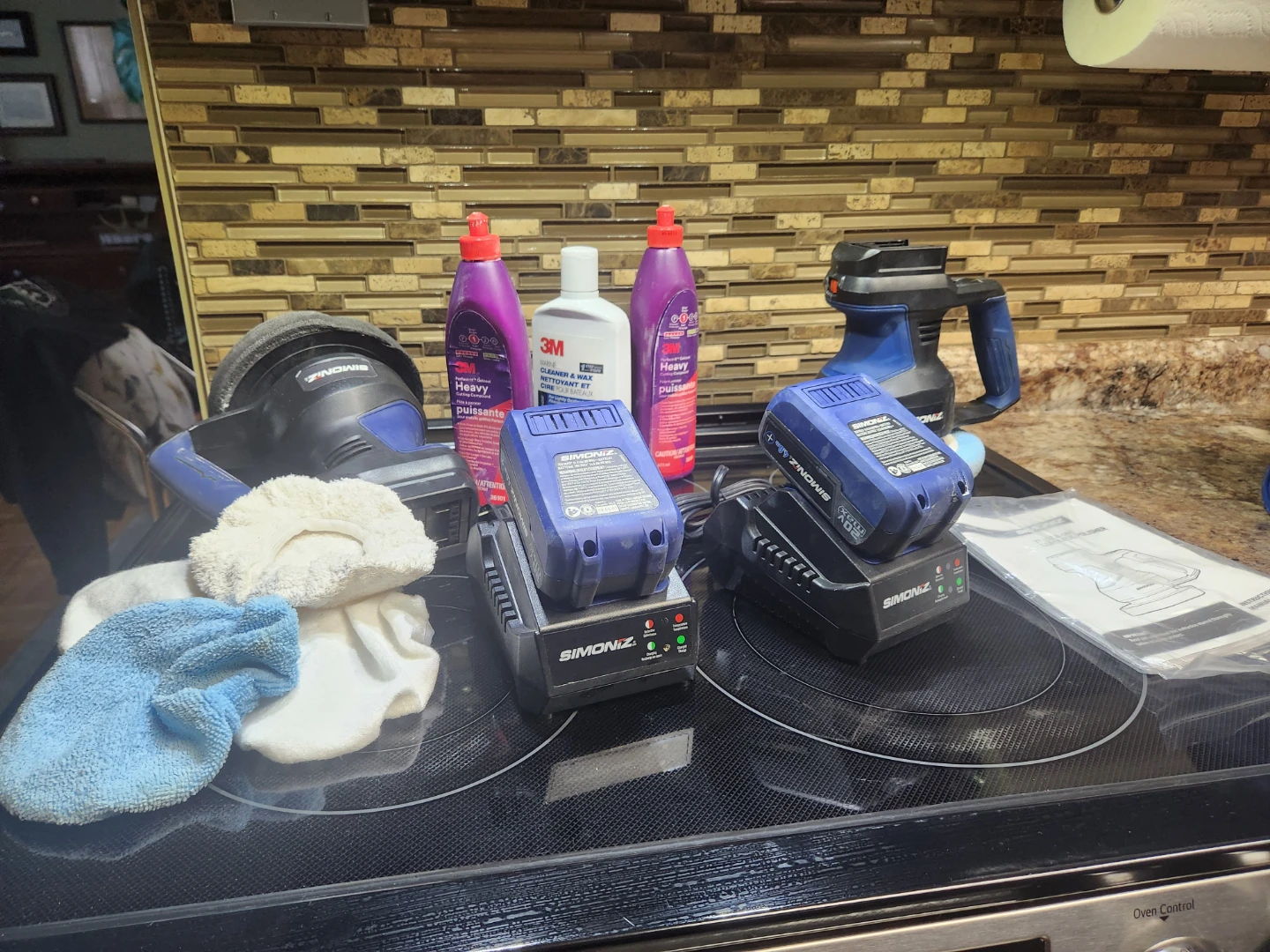 Simoniz Cordless Polisher Kit with Batteries and Charger