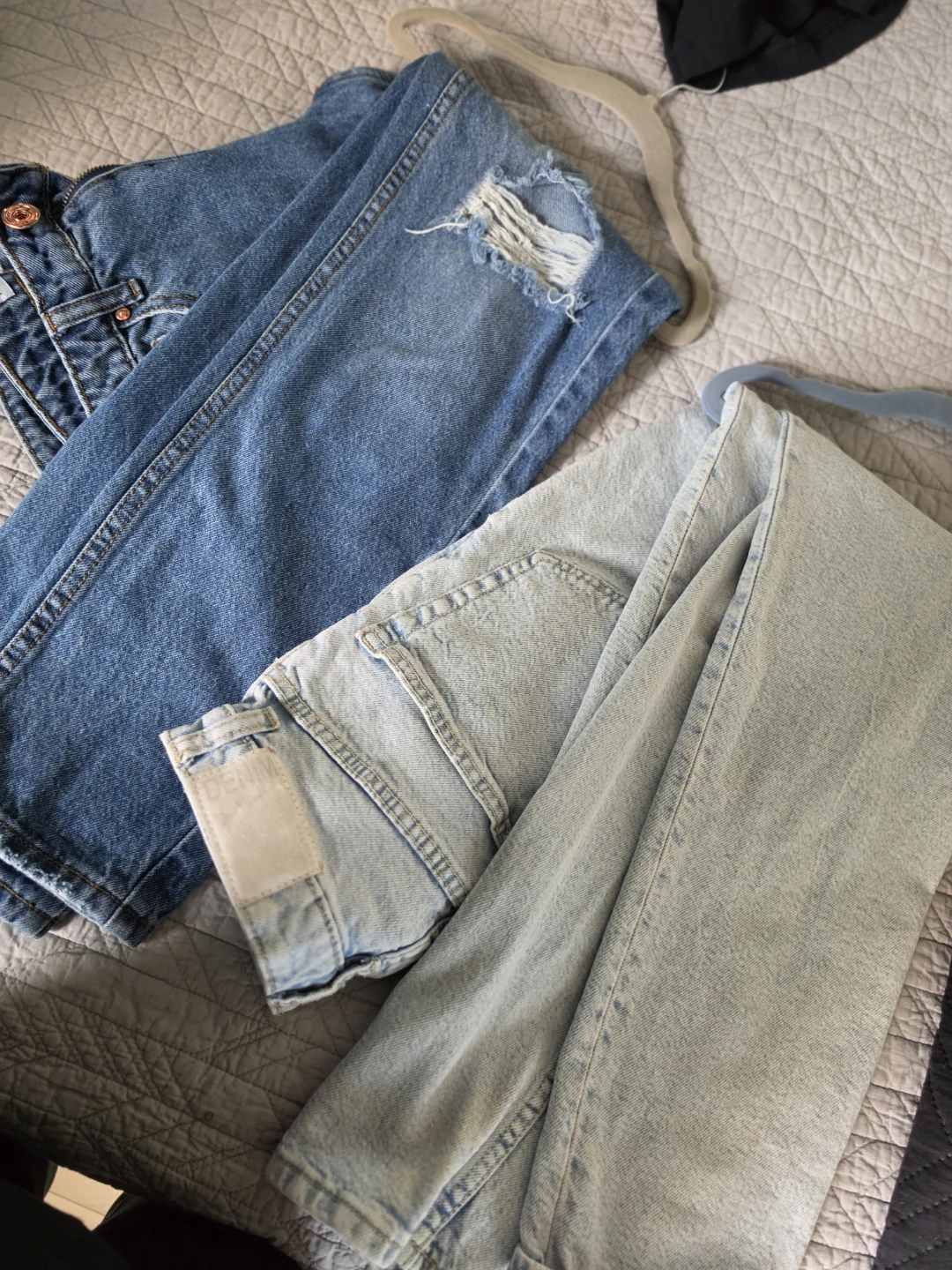 Bundle of Women's Jeans - photo 2