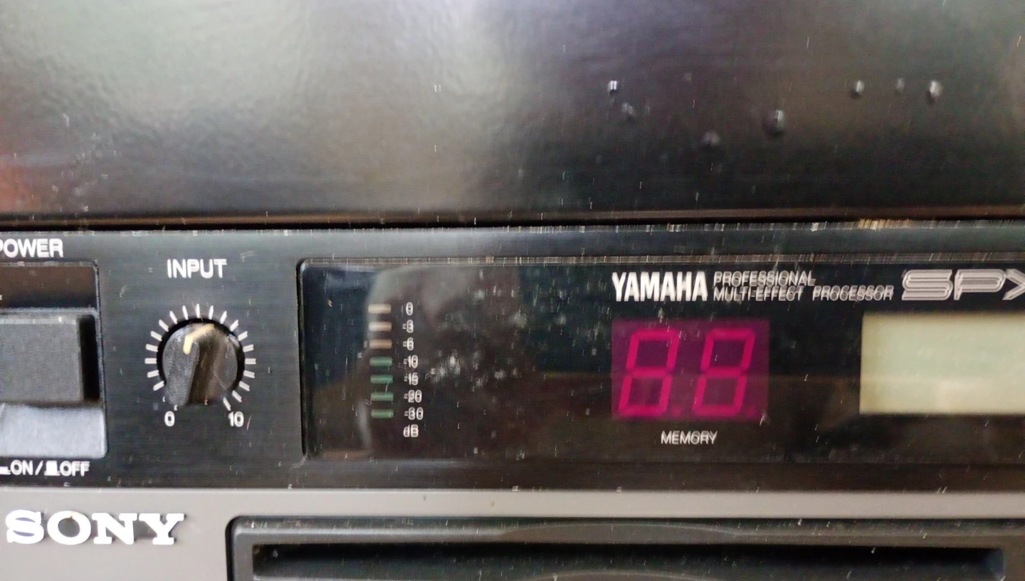 Yamaha SPX900 Multi-Effect Processor