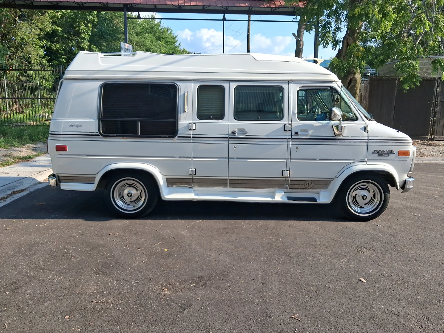 Chevrolet G20 - photo 3