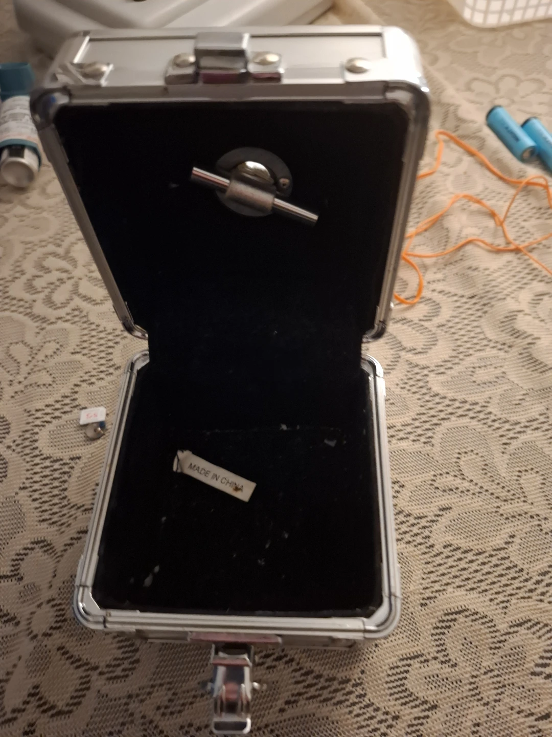 Silver Clamshell Jewellery Box - photo 2