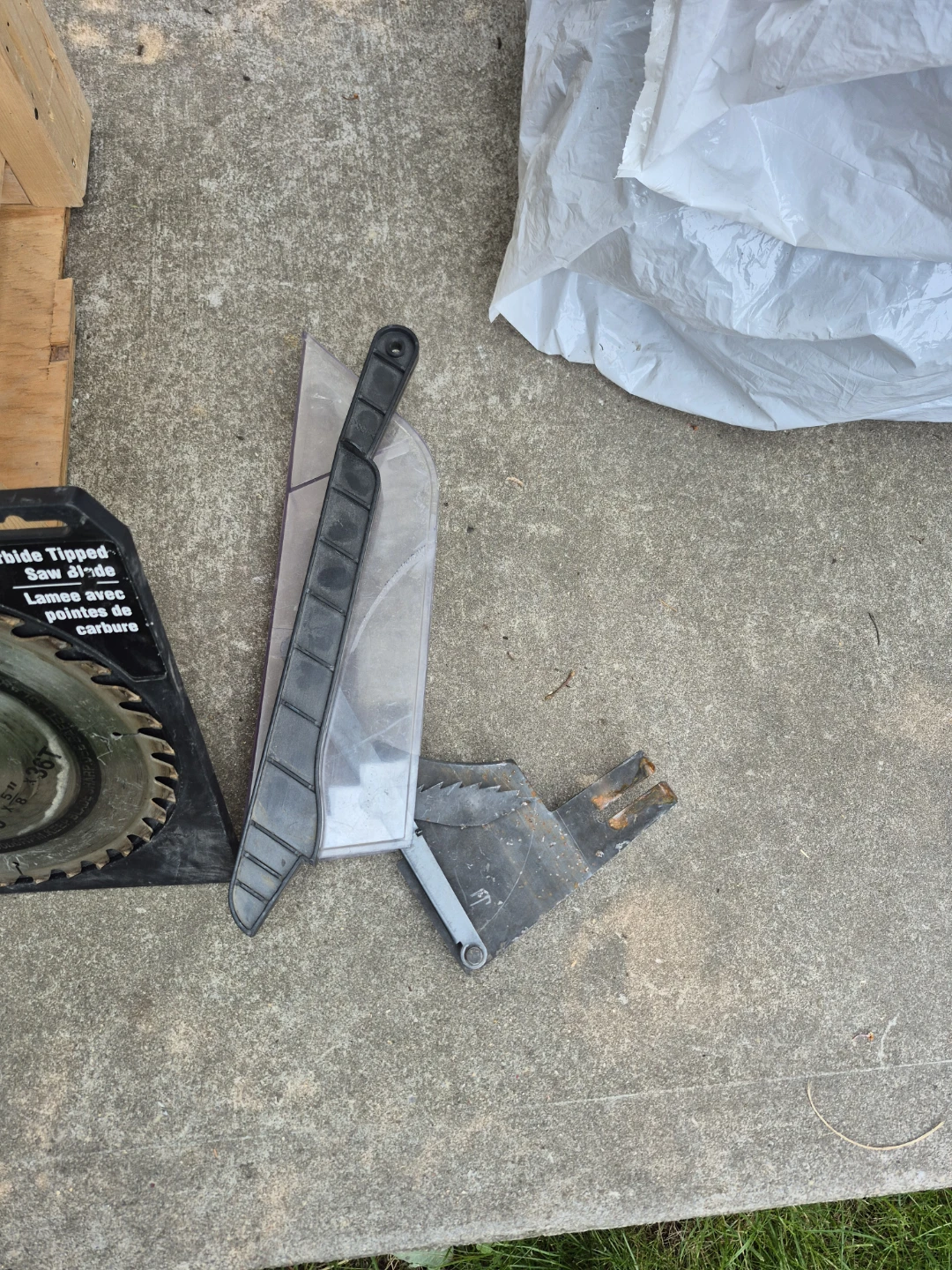 Mastercraft 10" table Saw With sands - photo 4