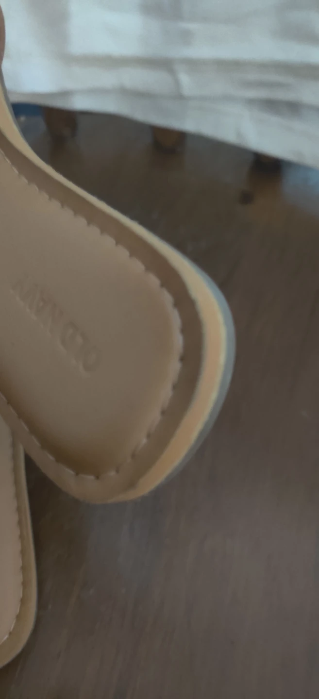 Old Navy Tan Slide Sandals Size 8 - photo 5
