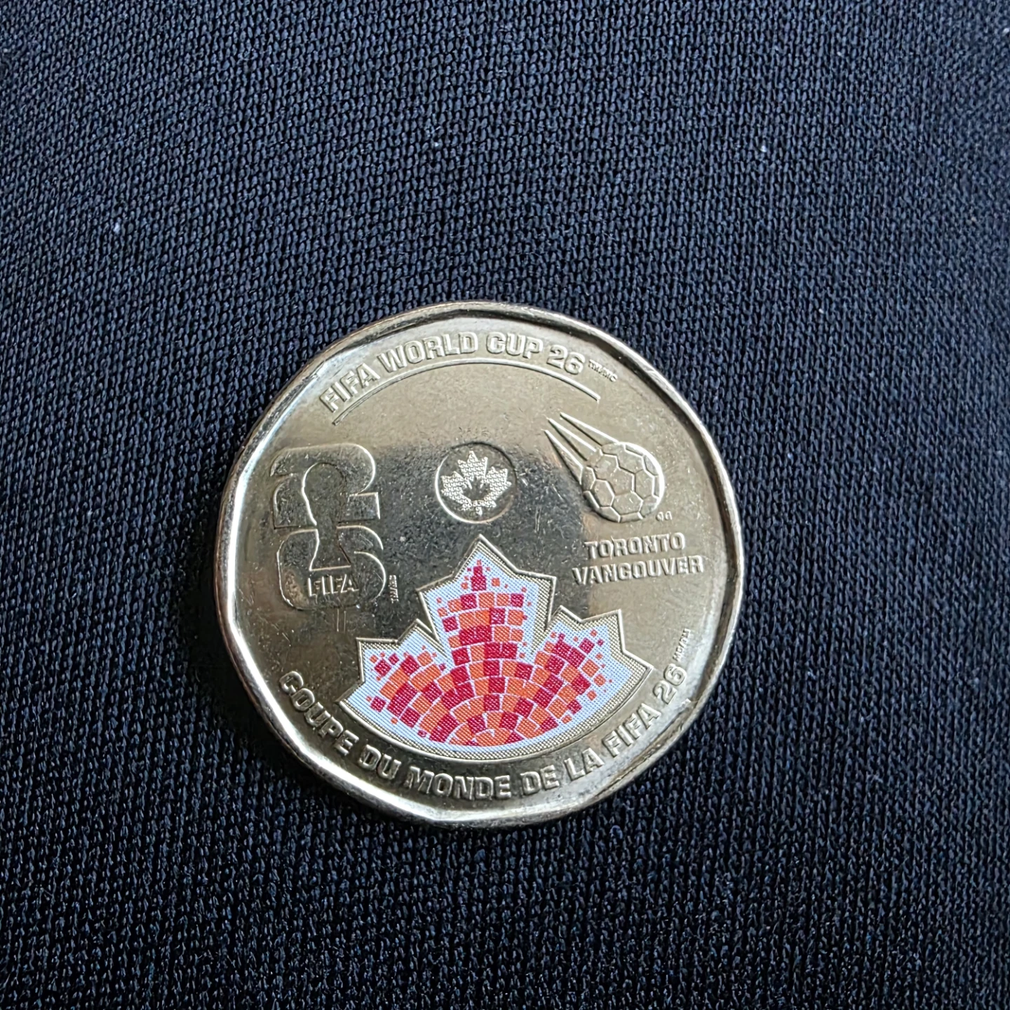 Canada 2026 FIFA World Cup commemorative dollar coin - photo 2