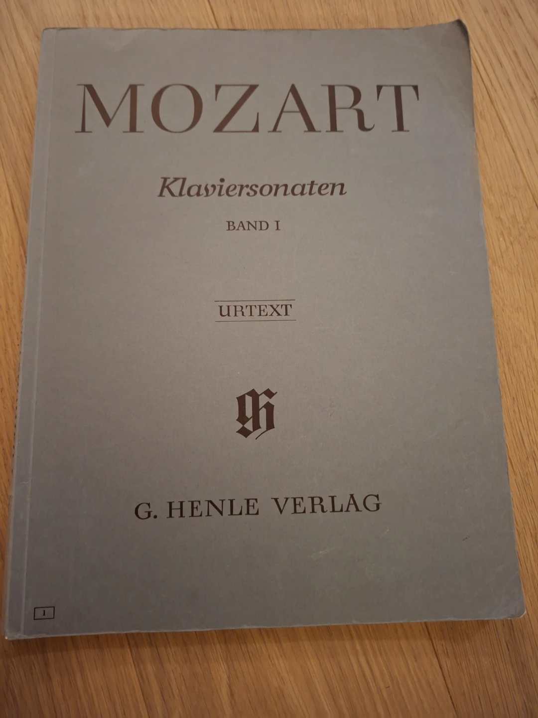 Mozart Klavier sonaten Band I Urtext Sheet Music