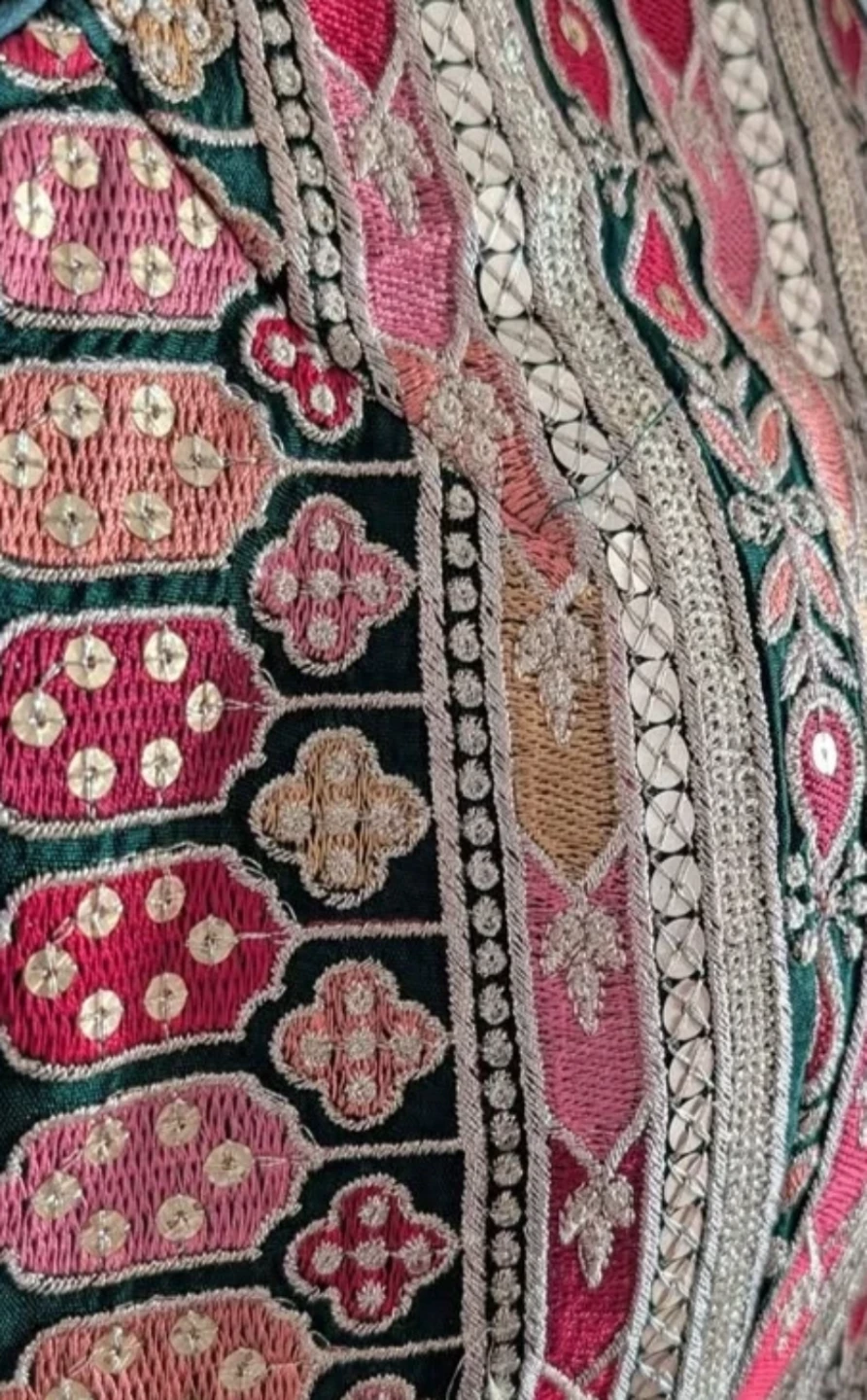 Embroidered Green Lehenga for festival or wedding celebration - photo 2