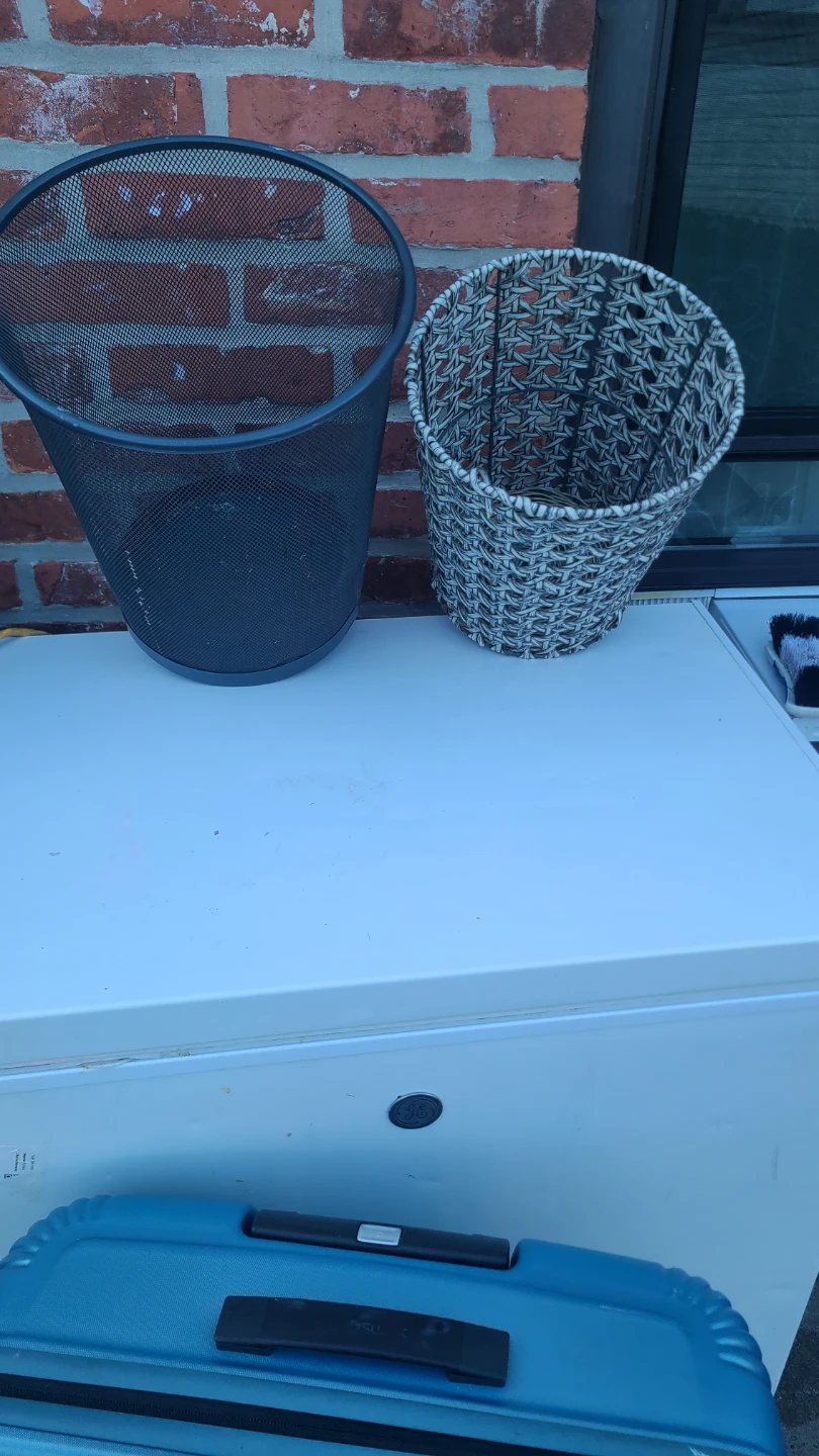 Mesh and Woven Trash Cans - photo 2