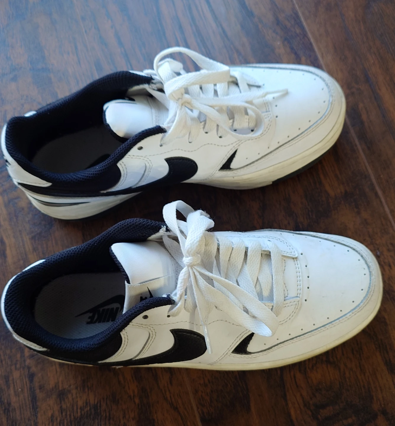 Nike Low-Top Sneakers - White & Black - Size 7 - photo 2