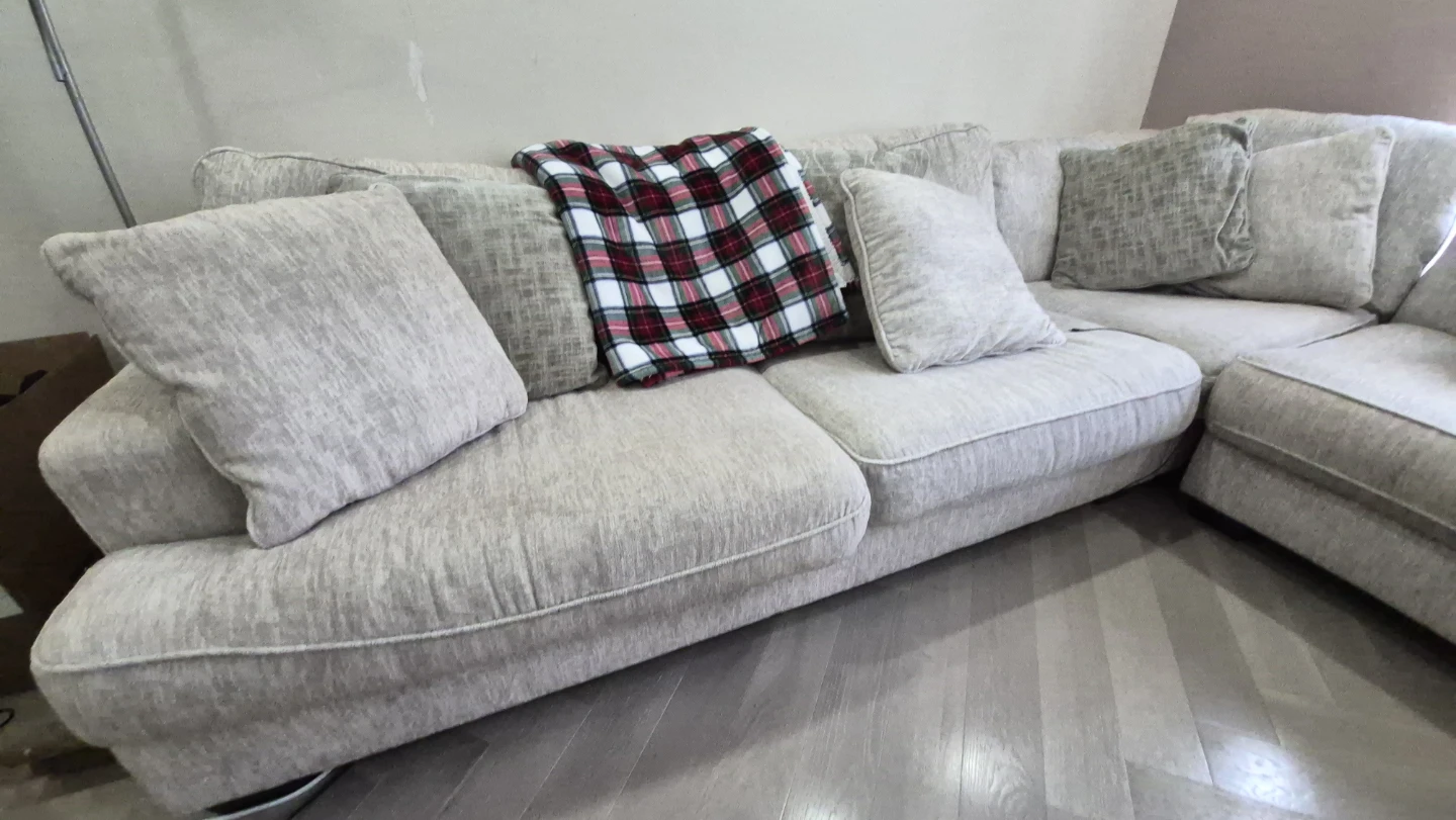 Lixurious Ashley Rawcliffe 3 Piece Sectional - photo 3
