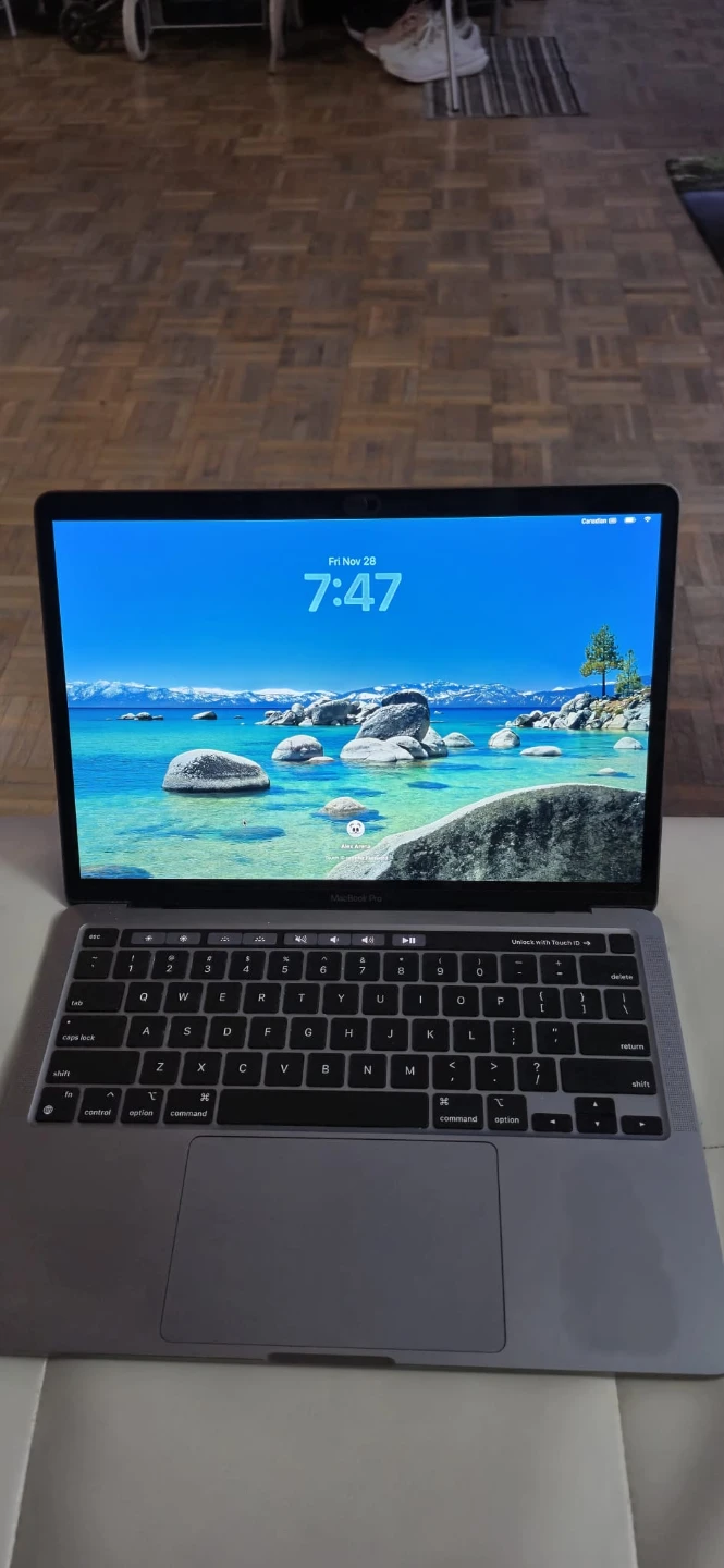 Macbook m1, 2020 used for sale