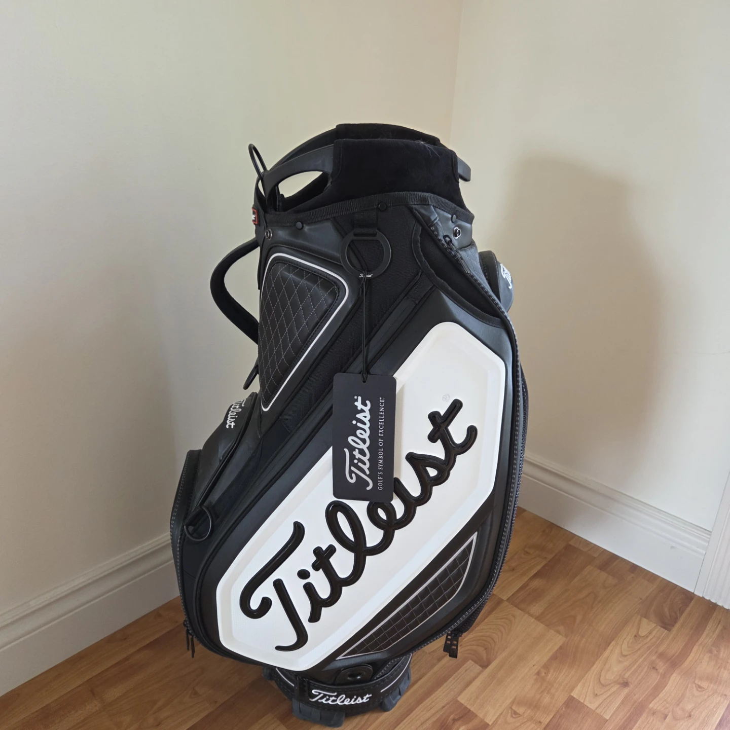 Titleist 2022 Vokey Tour Bag Black/White