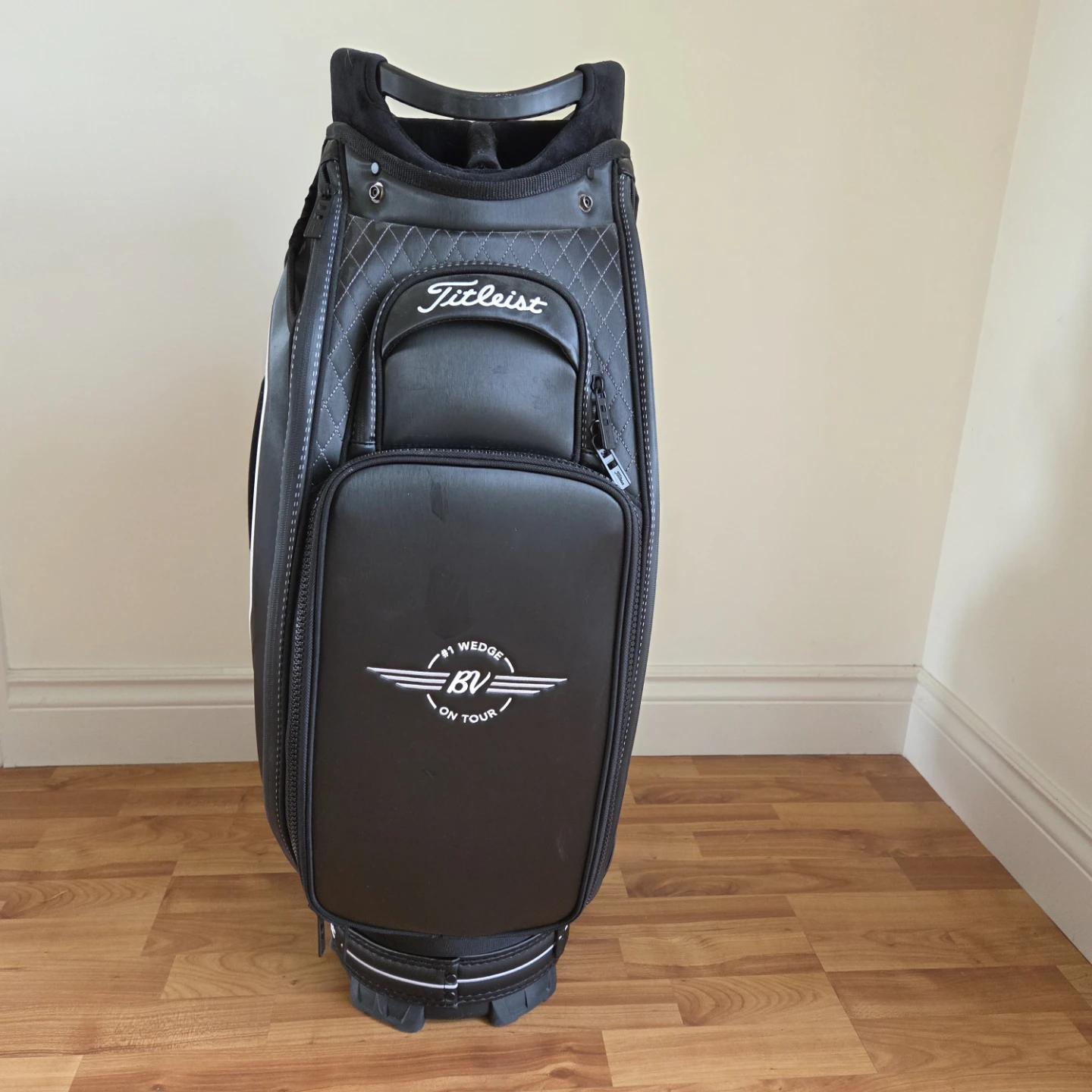 Titleist 2022 Vokey Tour Bag Black/White - photo 2
