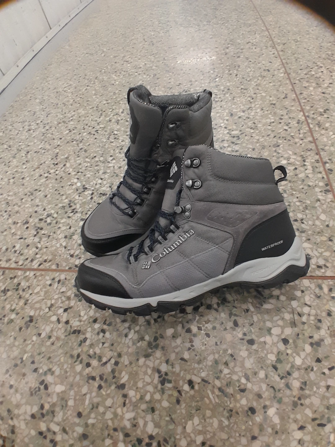 Columbia Waterproof Hiking Boots Men's Size 10.5 - photo 3