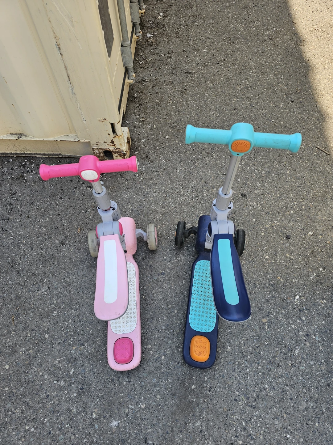 Kids 2-in-1 Scooter & Ride-On Toy - photo 4
