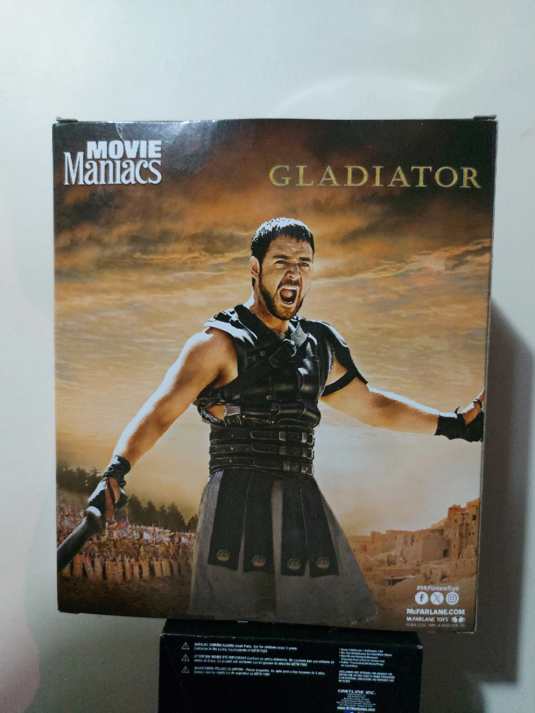 Movie Maniacs Gladiator Maximus Decimus Merudius Figure - photo 2