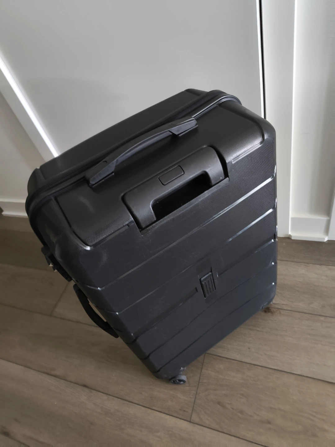 Check-in Hardside Spinner Luggage, ~26' - photo 3