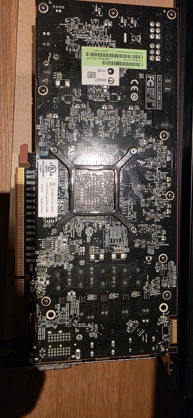 AMD Radeon R9 270X - photo 3