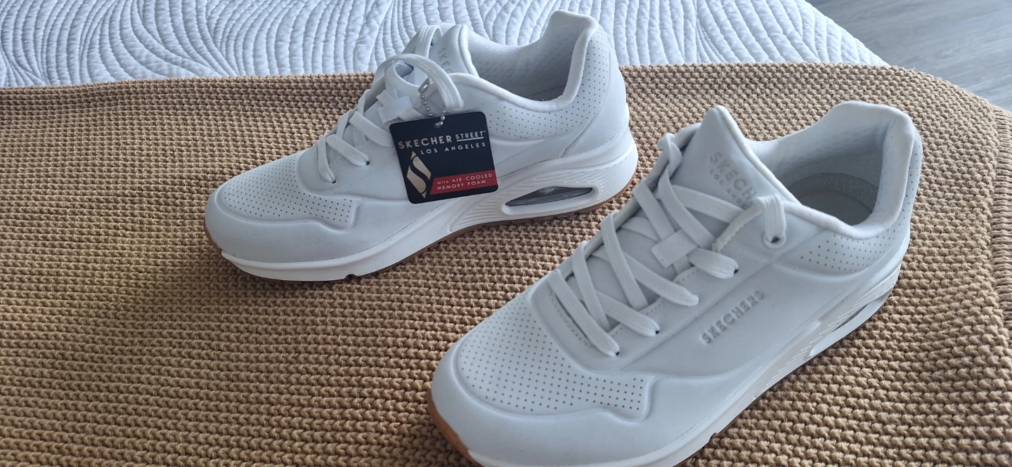 Sketchers Street Sneaker