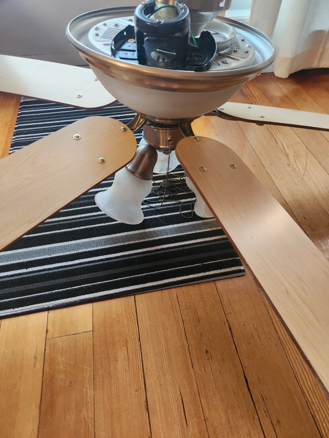Ceiling fan - photo 2