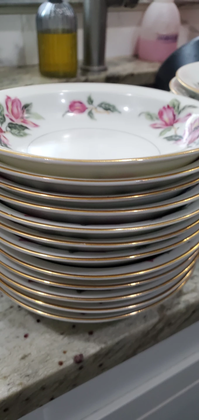 Sets of Porcelain Dinnerware. - photo 4