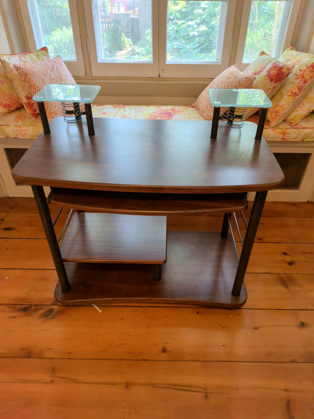 Computer Desk with Keyboard Tray and Shelving