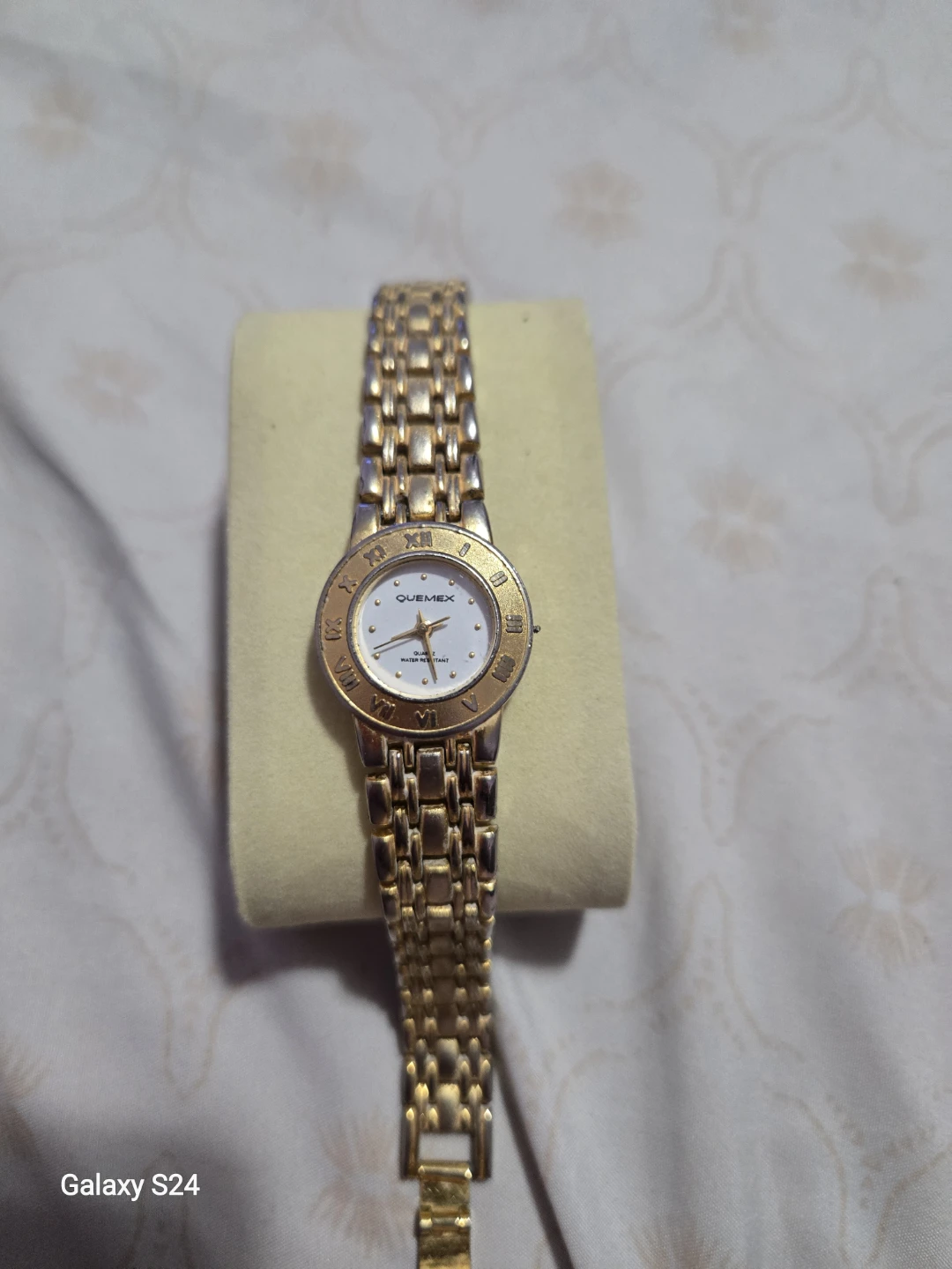QUEMEX Quartz Water Resistant Watch