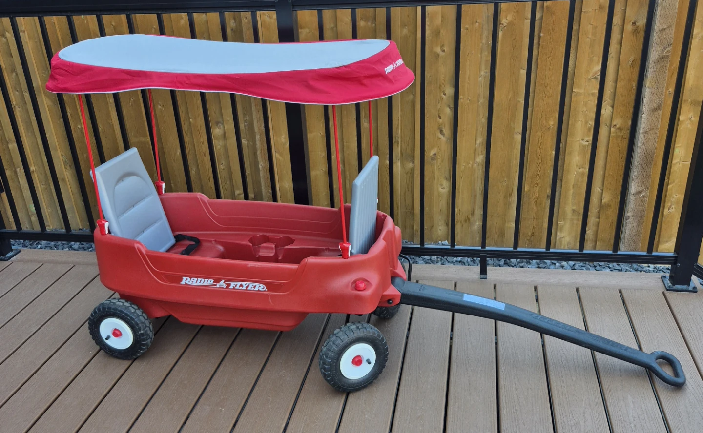 Radio Flyer Deluxe All-Terrain Pathfinder Wagon With Canopy - photo 4