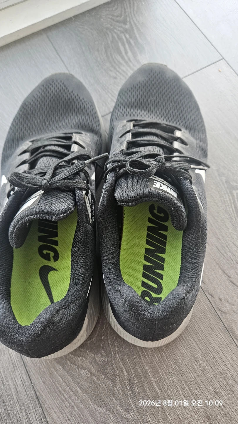 Nike Running Shoes (zoom 10.5) - photo 2