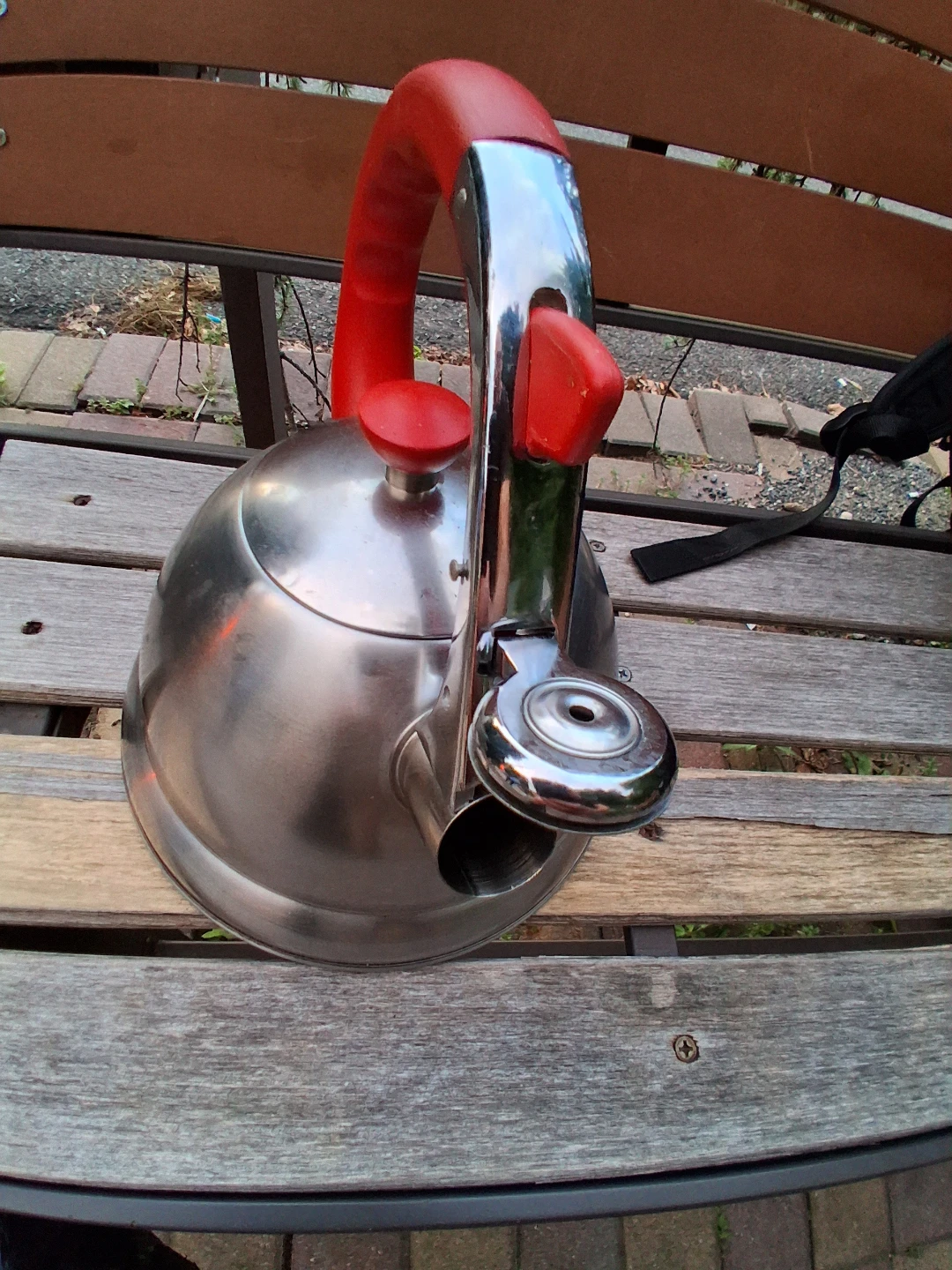 EUROPE WARE Stainless Steel Whistling Kettle with Red Handle - photo 2