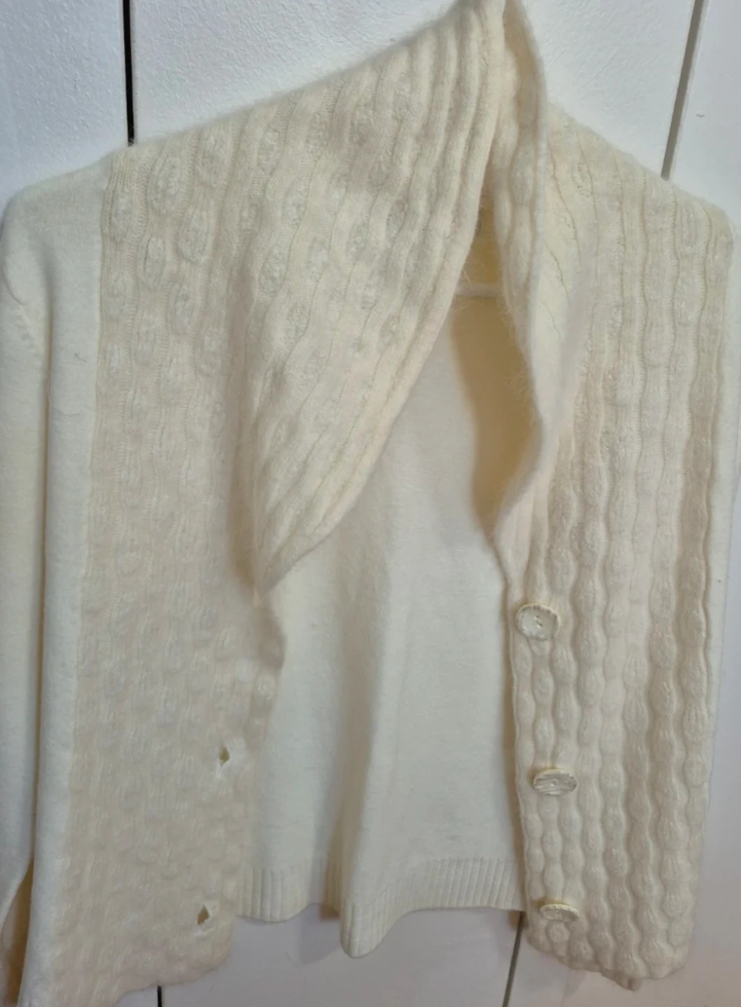Beauty Women Cream Cable Knit Cardigan Size L/XL - photo 3