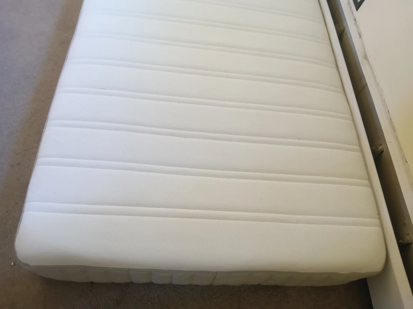 Twin size mattress - photo 2
