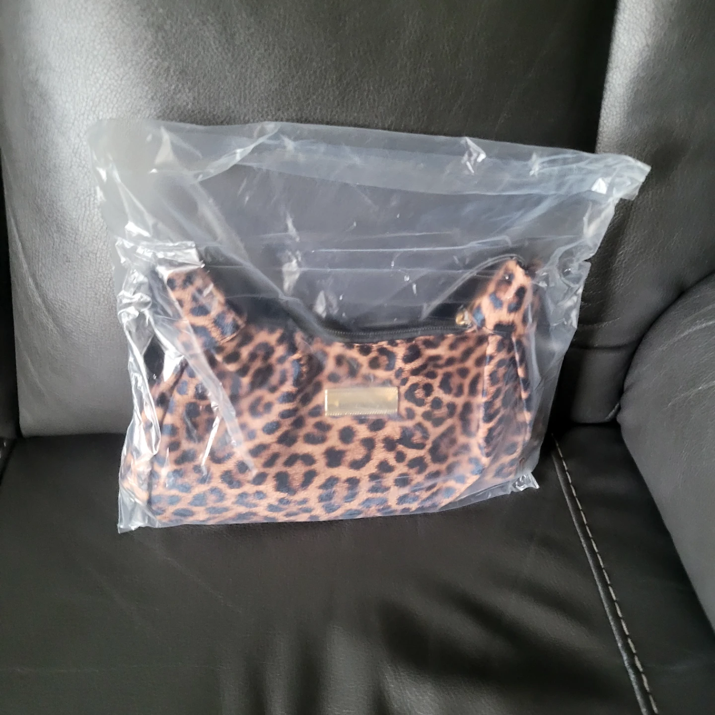 Leopard Print Shoulder Bag - photo 3
