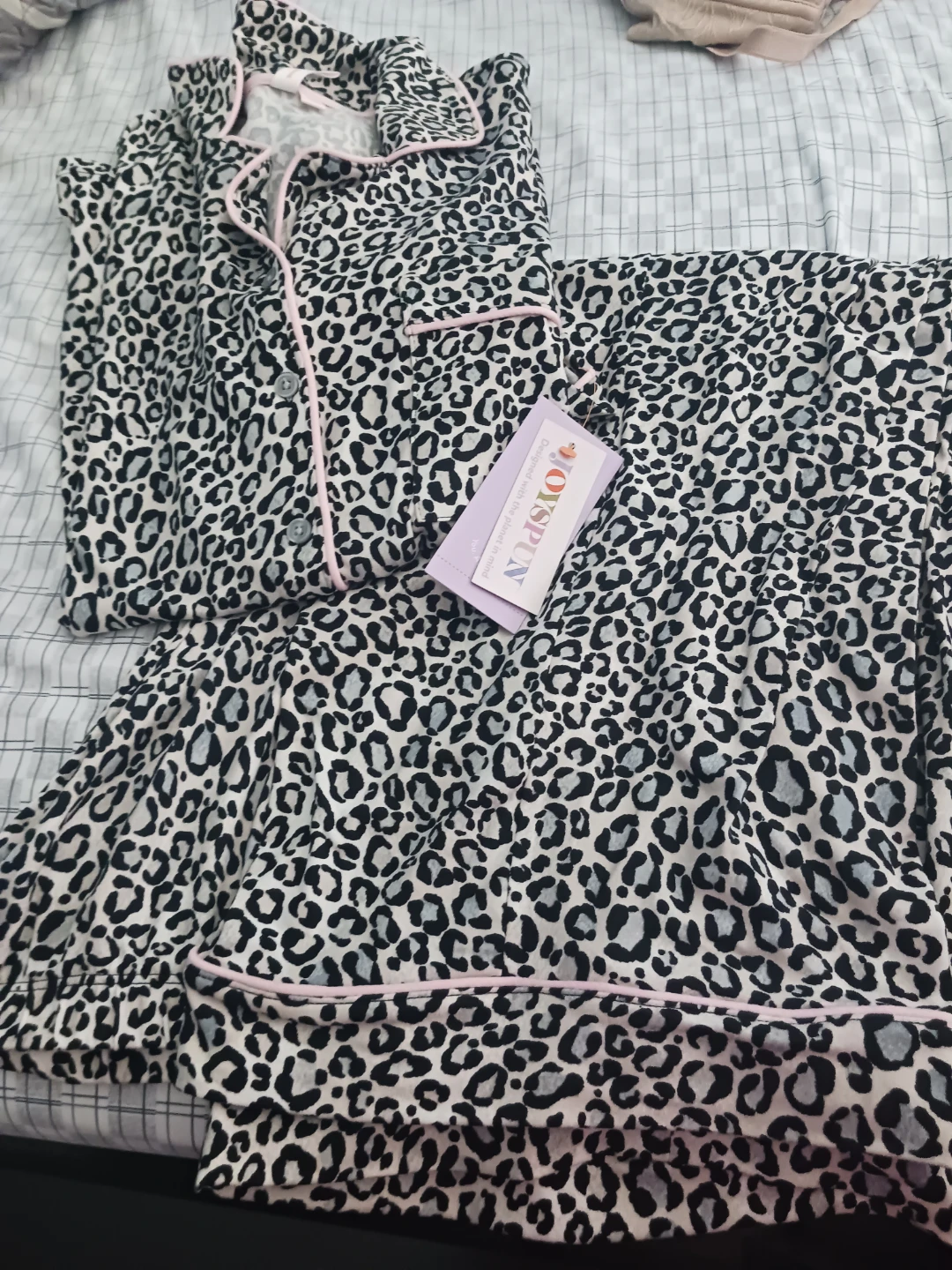 JOYSFUN Leopard Print Pajama Set