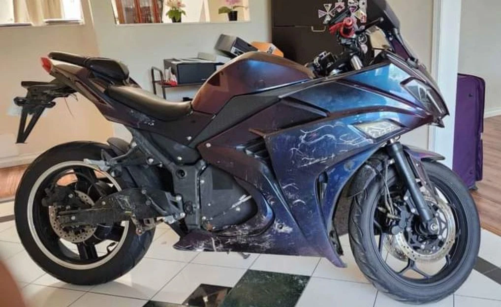 Sport Motorcycle - photo 5
