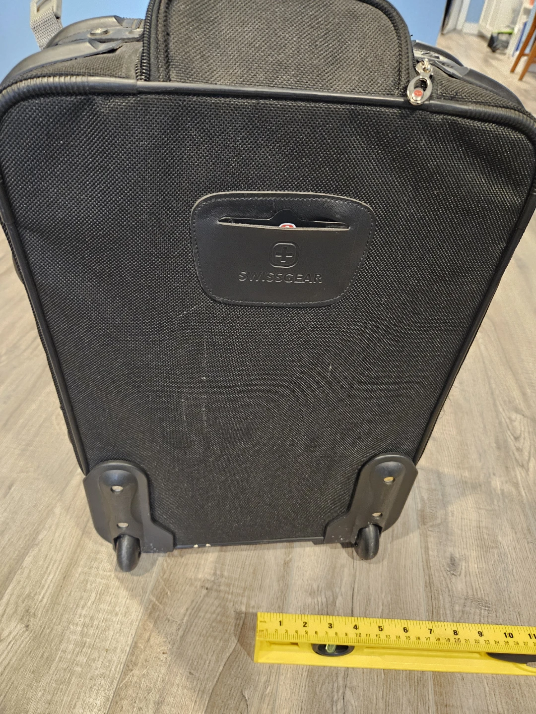 Swissgear luggage please read the ad - photo 4