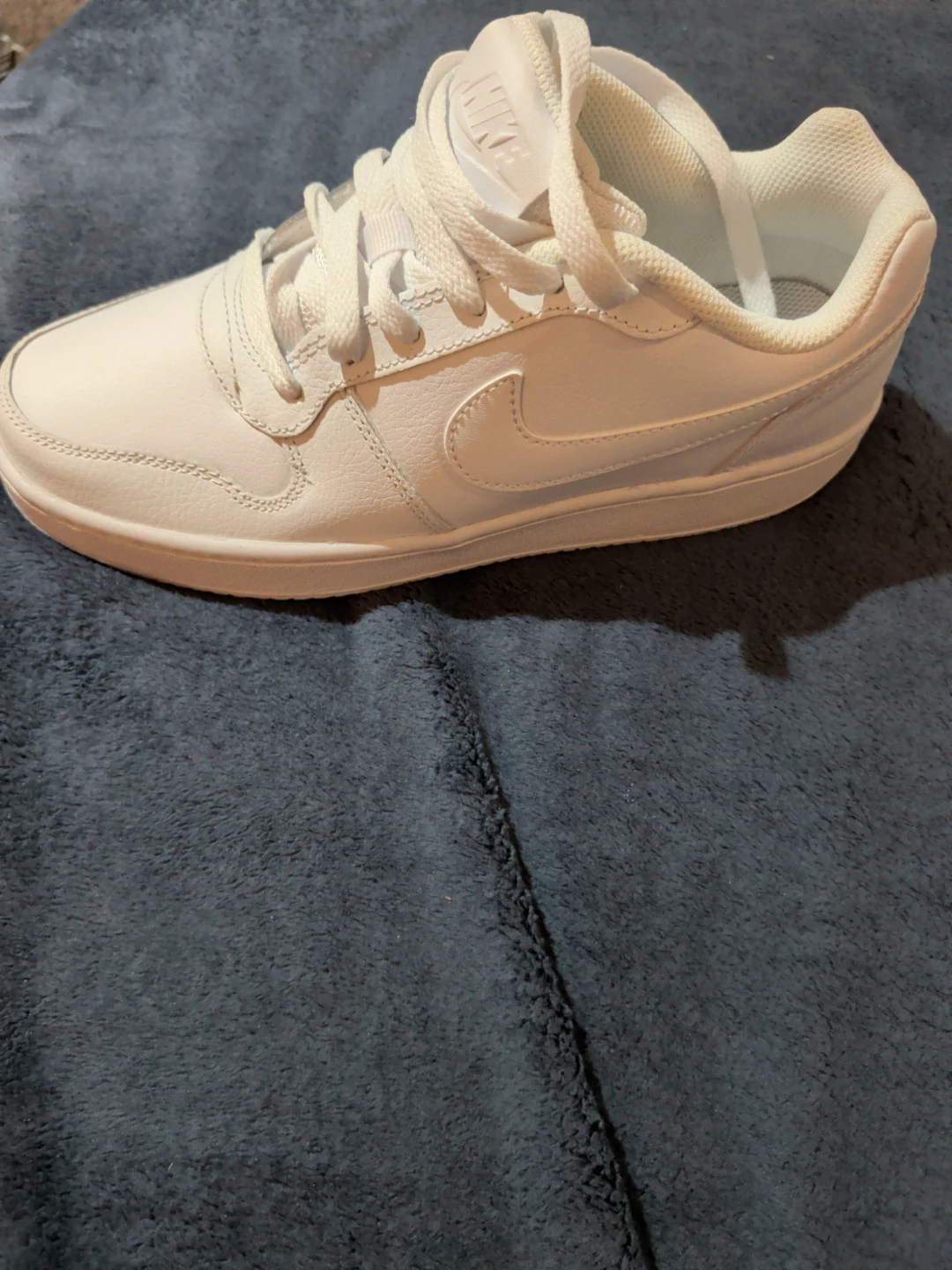 New Nike women's 7.5, men's size 6, Youth 5.5-6sneakers, - photo 3