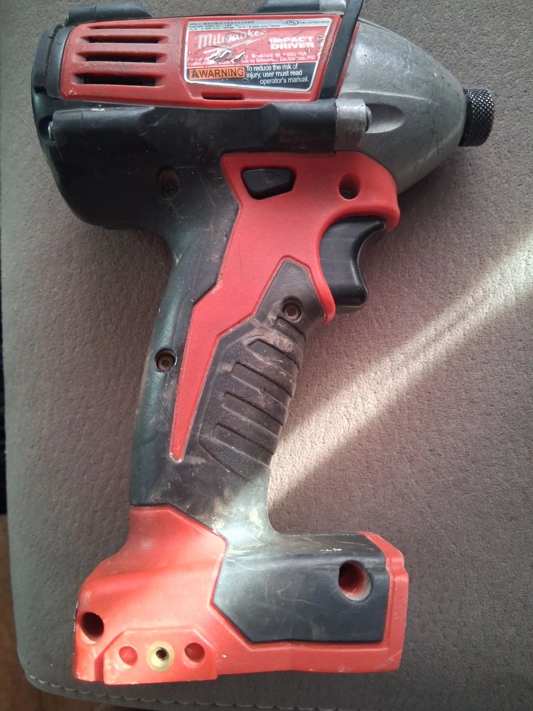 Milwaukee M18 Bluetooth radio/charger and an impact driver - photo 4