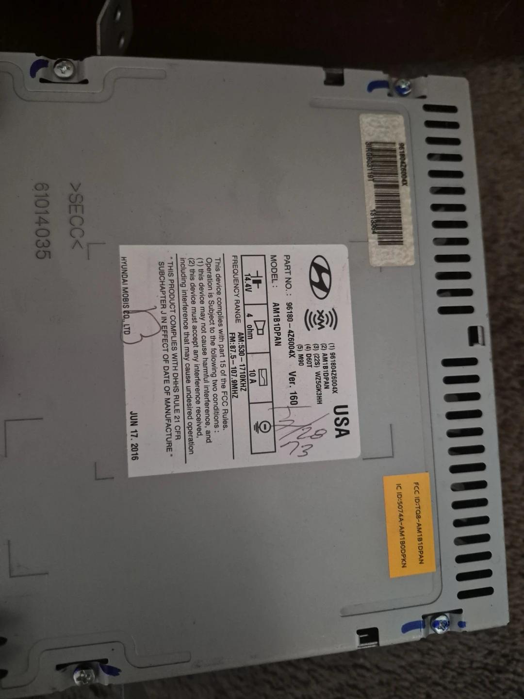Hyundai AM/FM CD Player Radio - photo 2