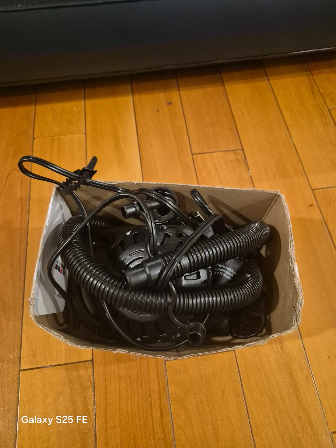 Full size air mattress - photo 5