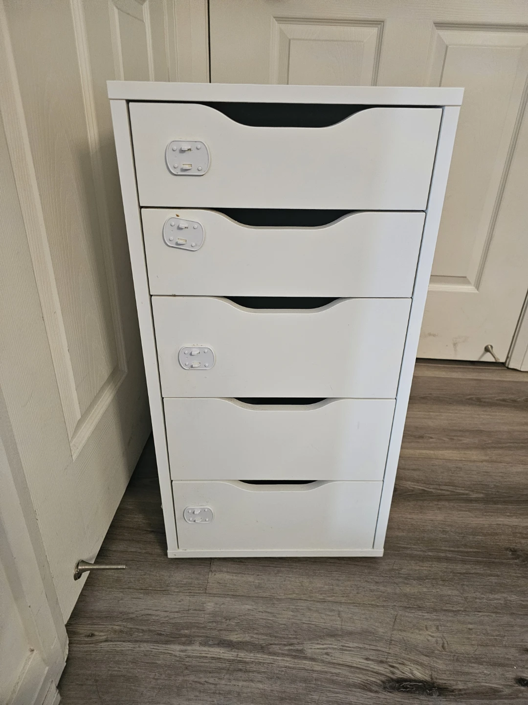 White 5-Drawer heavy wood Storage Unit