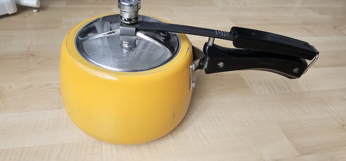 Hawkins Pressure Cooker - photo 3