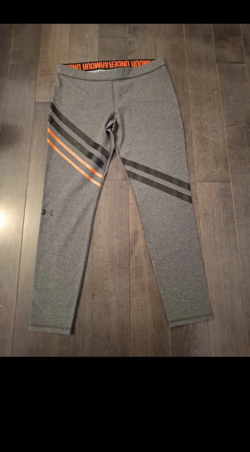 womens Under Armour workout pants