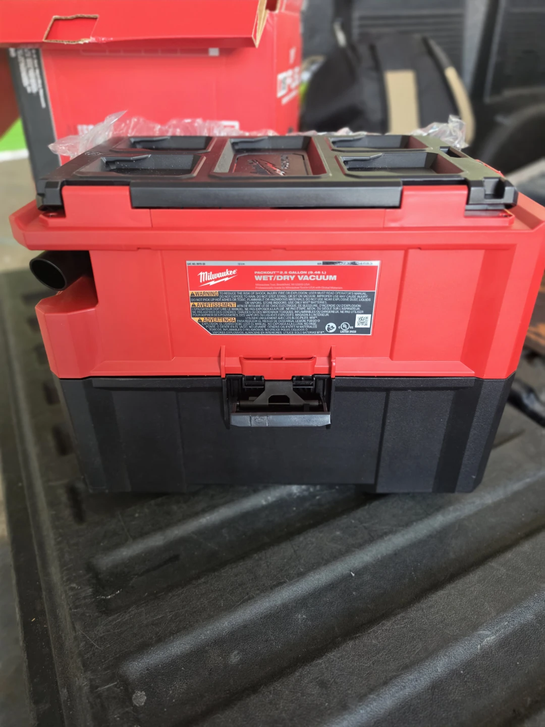 Milwaukee FUEL M18 Wet/Dry Vacuum - photo 3