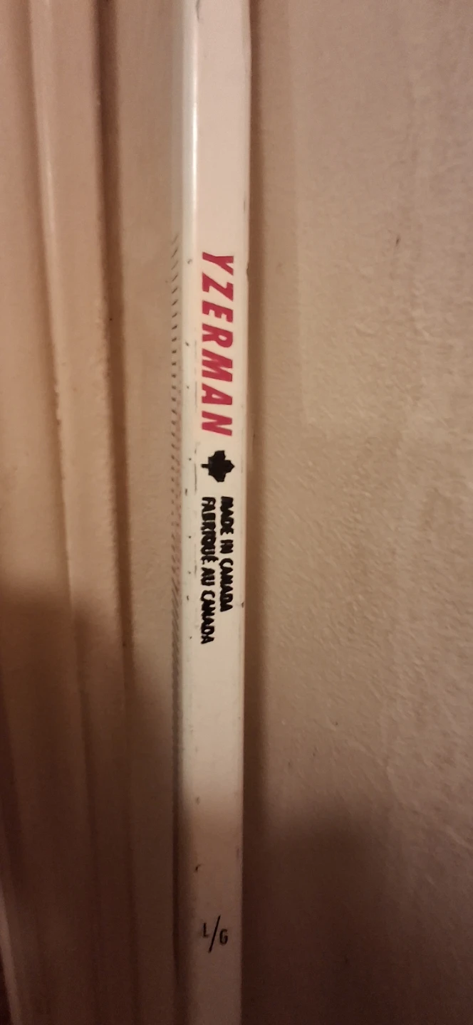Louisville TPS Yzerman Wood Hockey Stick - photo 3