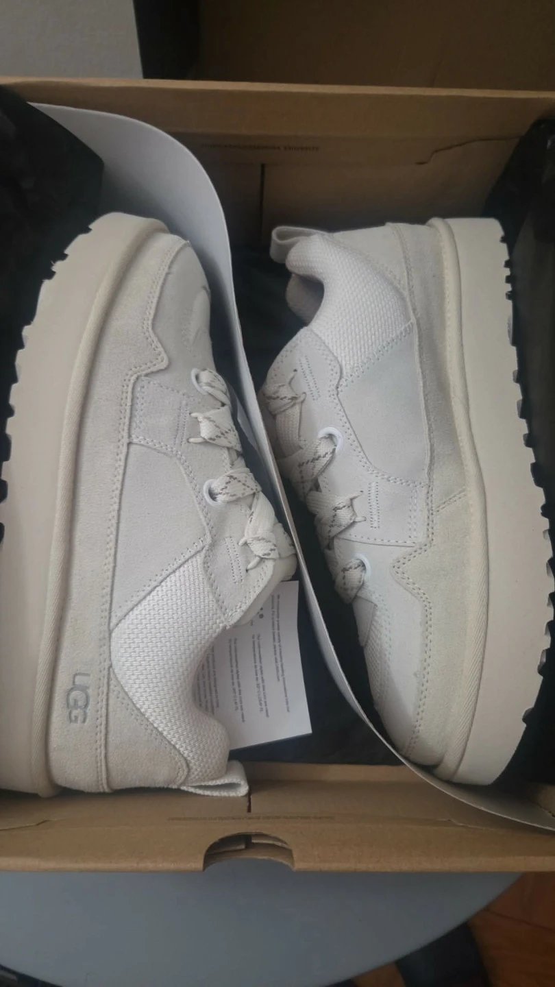 UGG Low-Top Sneaker size 10 - photo 2
