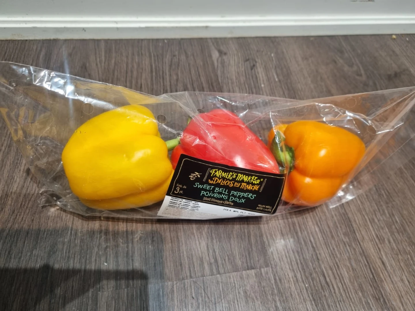 Free sweet bell peppers - 3-pack
