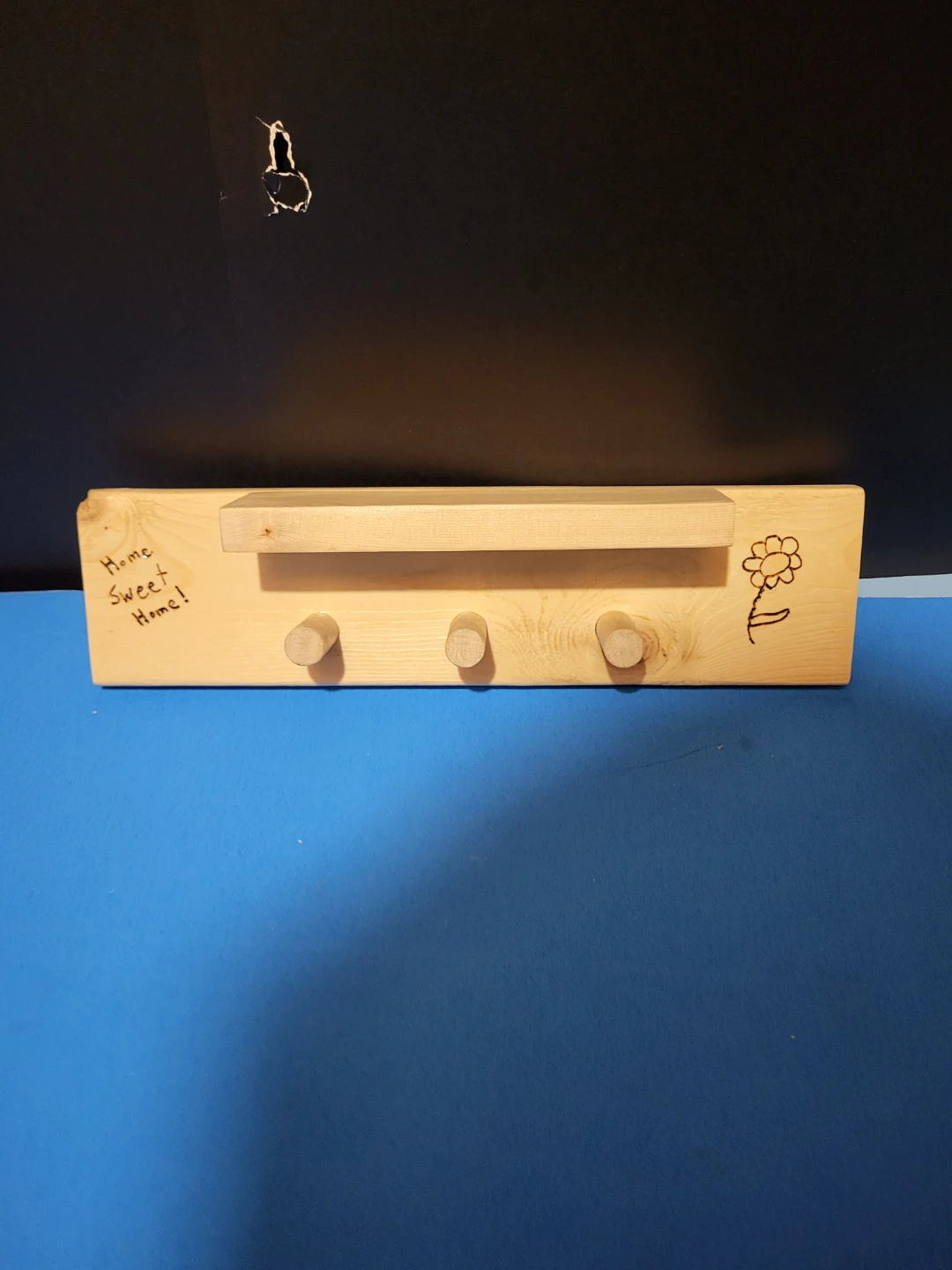 Wooden Wall-Mounted Organizer with Key Hooks