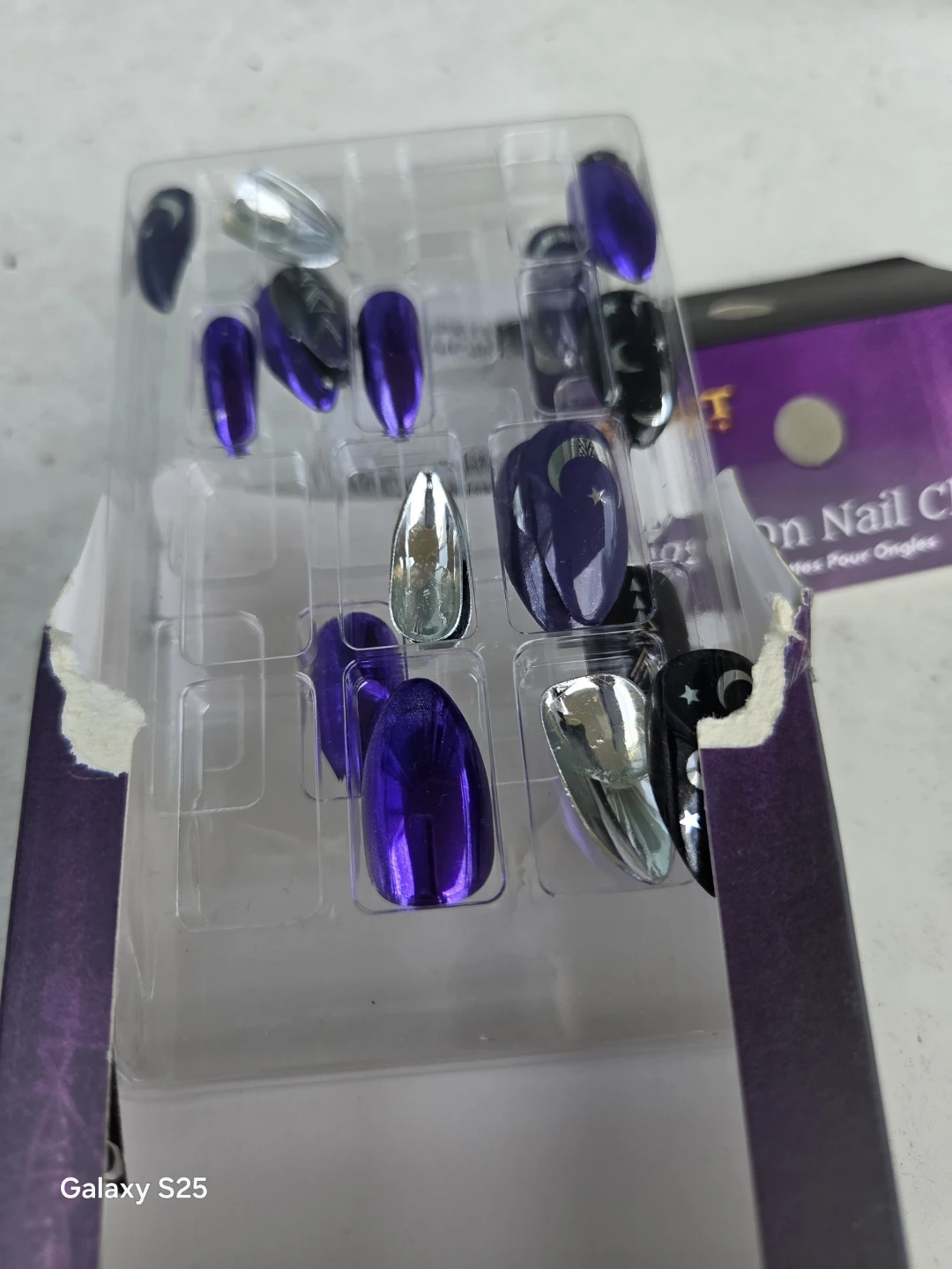 Spirit Press On Nail Chips